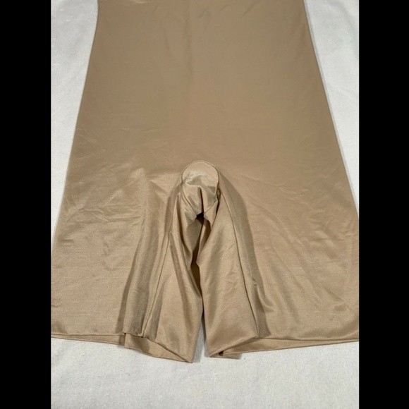 NEW Spanx Power Conceal Her High Waist Mid Thigh Short Shaper‎ [SZ Small ] - Picture 5 of 12